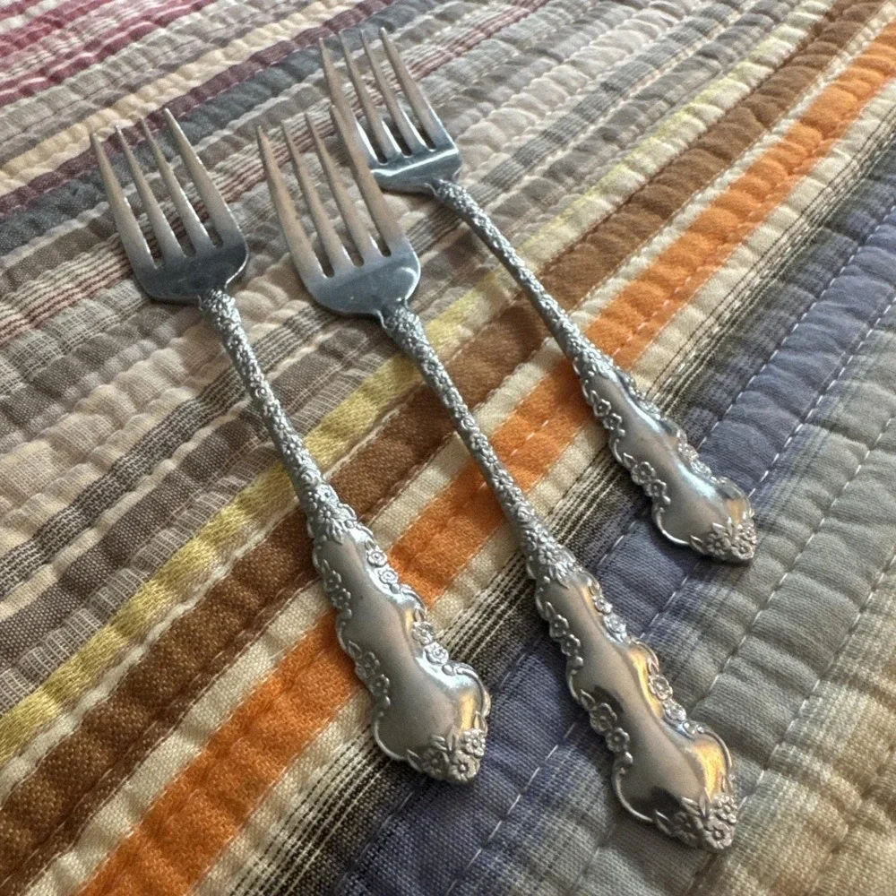 Vtg Stanley Roberts Japanese Stainless Steel Floral Flatware